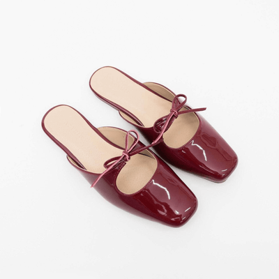 B1G2 Gail Burgundy Patent