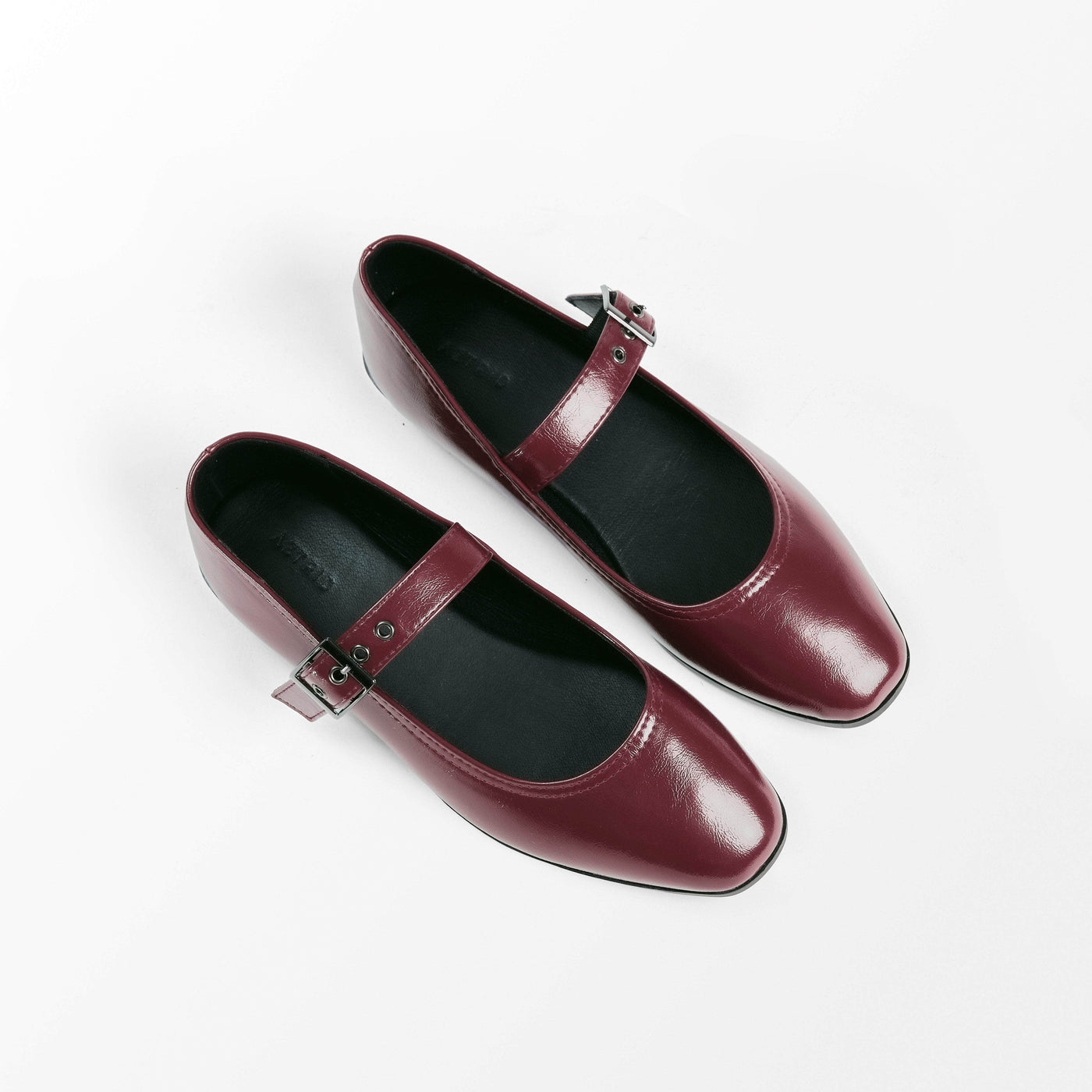 B1G2 Hana Burgundy