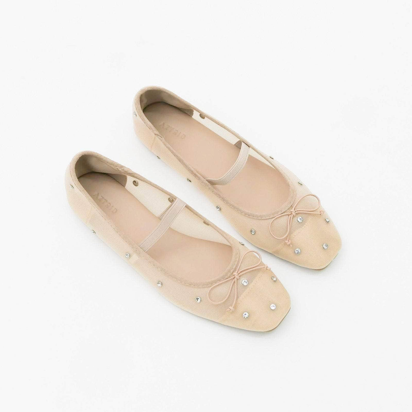 B1G2 Dani Beige