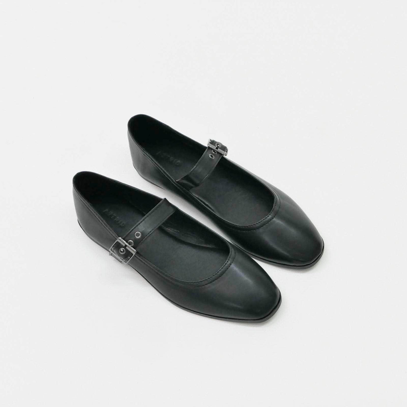 B1G2 Hana Black