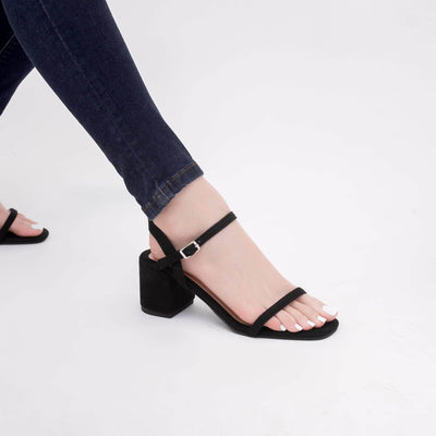 B1G2 Leina Black Suede